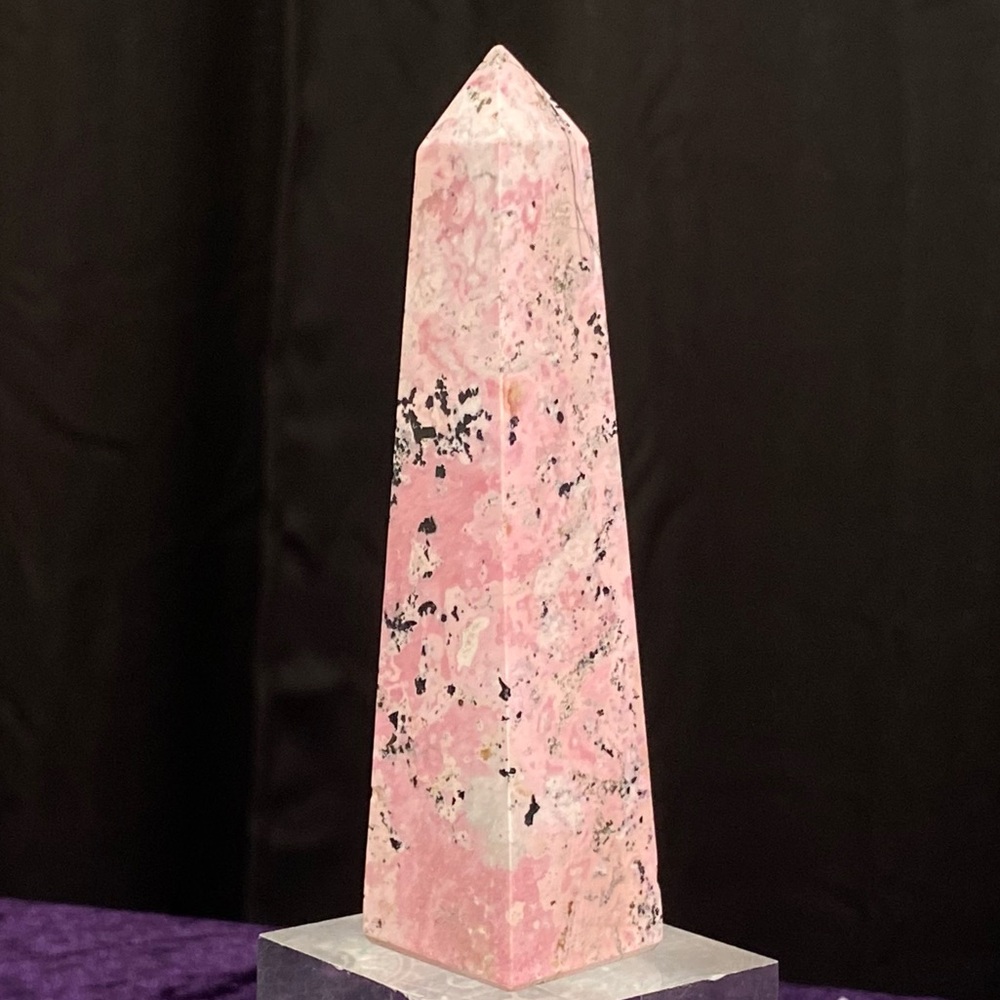 Small Rhodonite Obelisk From Peru - LRPP2 ⚪️🌸